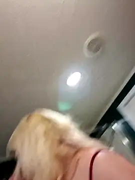 itsthatgirl online show from April 11, 2026, 3:11 am