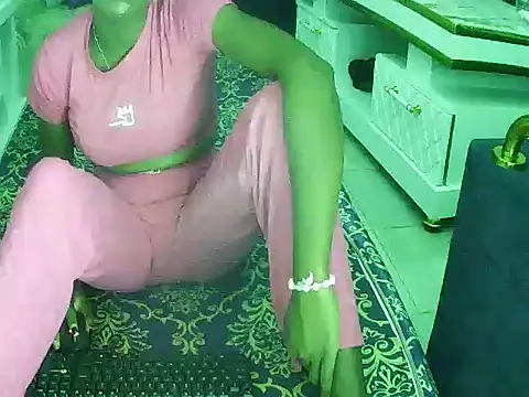 Snapshot of Thandolwethu08 chatting on April 11, 2026, 5:06 pm Thandolwethu08 online show from April 11, 2026, 5:06 pm