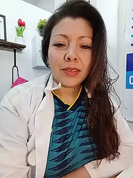 Snapshot of SARA_21- chatting on June 27, 2026, 1:06 pm SARA 21- online show from June 27, 2026, 1:06 pm