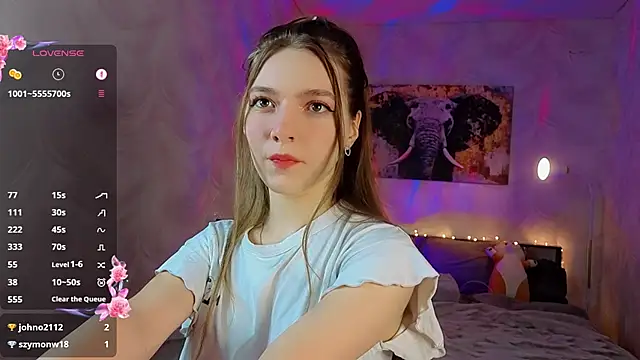 AuraLune   online show from May 31, 2026, 2:02 pm