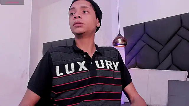 Axel marcus online show from April 25, 2026, 7:11 pm