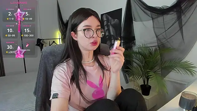 RisoSweet online show from May 1, 2026, 8:46 pm