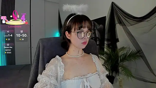 RisoSweet online show from May 26, 2026, 8:27 pm