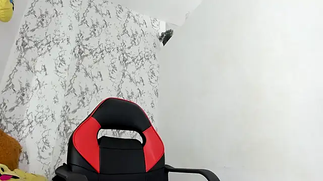 suriFoster online show from July 5, 2026, 6:15 pm