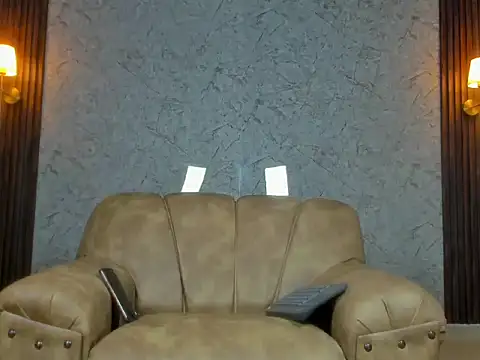 ChristopheRivera online show from April 16, 2026, 6:09 pm