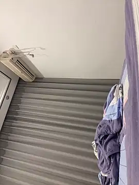 Yalotutu online show from April 13, 2026, 4:23 pm