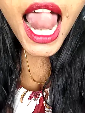 Mayuri-hot online show from May 24, 2026, 3:06 pm