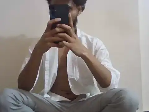 Snapshot of itsmemadhu2019 chatting on April 18, 2026, 7:07 pm itsmemadhu2019 online show from April 18, 2026, 7:07 pm
