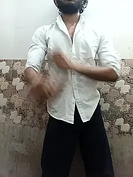 Snapshot of itsmemadhu2019 chatting on May 17, 2026, 12:34 pm itsmemadhu2019 online show from May 17, 2026, 12:34 pm