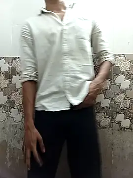Snapshot of itsmemadhu2019 chatting on May 24, 2026, 12:54 pm itsmemadhu2019 online show from May 24, 2026, 12:54 pm