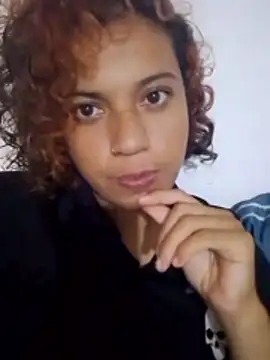 Snapshot of rizosdefuego chatting on April 13, 2026, 5:51 pm rizosdefuego online show from April 13, 2026, 5:51 pm