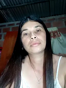 Snapshot of Sexy-Violet-20 chatting on April 15, 2026, 3:35 am Sexy-Violet-20 online show from April 15, 2026, 3:35 am