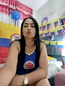 LuluDream online show from June 13, 2026, 12:52 am