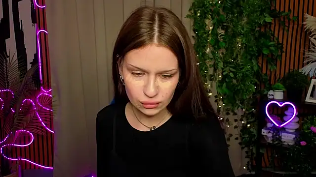 StephanieWashington online show from April 20, 2026, 2:20 pm