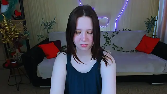 MooonlightSky online show from May 10, 2026, 12:21 pm