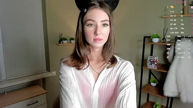 Peaches Peaches online show from June 4, 2026, 4:46 pm