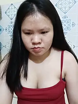 Seraphinahh online show from June 15, 2026, 1:46 pm
