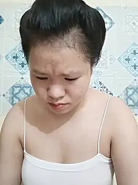 Seraphinahh online show from June 26, 2026, 8:52 am