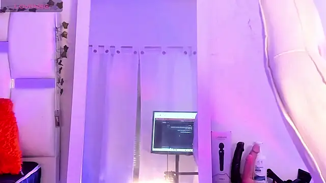 LiilithNyx online show from May 8, 2026, 7:41 pm