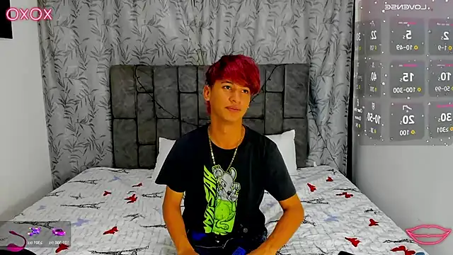 Snapshot of IhanKing chatting on July 9, 2026, 7:29 pm IhanKing online show from July 9, 2026, 7:29 pm