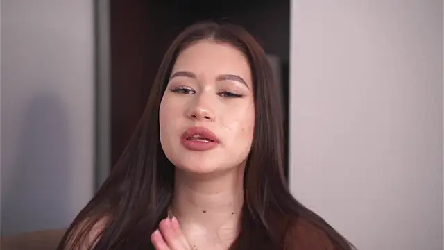 CiaraAncar online show from April 18, 2026, 11:25 am