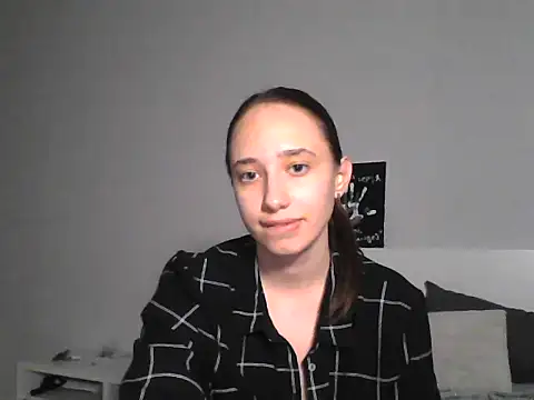 DarkMirel online show from June 6, 2026, 6:45 pm