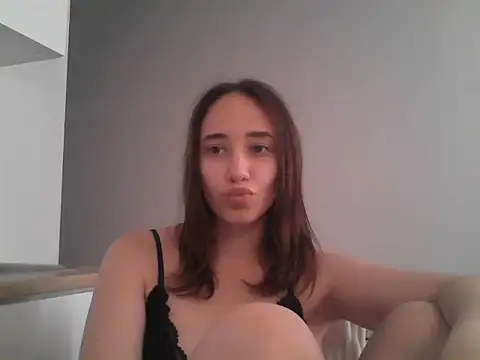 DarkMirel online show from June 23, 2026, 12:47 pm