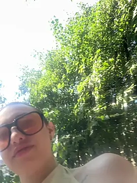 DarkMirel online show from June 25, 2026, 12:20 pm