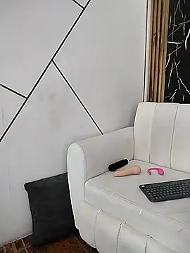 Julianas pm online show from April 14, 2026, 5:41 pm