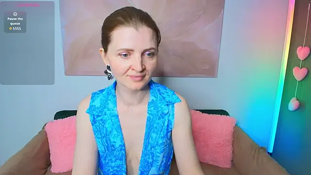 Liza  Evans online show from June 26, 2026, 2:05 am