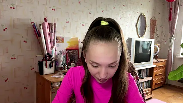 Snapshot of AdriannaBill chatting on May 30, 2026, 2:36 pm AdriannaBill online show from May 30, 2026, 2:36 pm