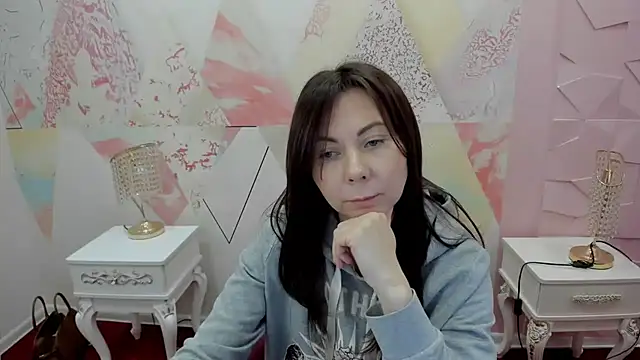 Anny gilly online show from April 23, 2026, 1:02 pm