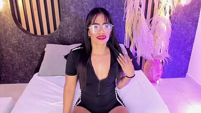 Snapshot of CatalinaRey chatting on May 25, 2026, 11:05 am CatalinaRey online show from May 25, 2026, 11:05 am