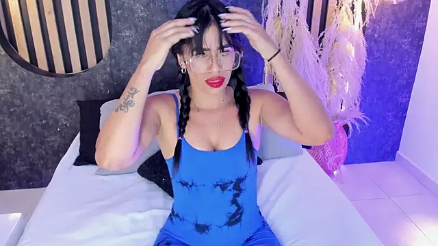 Snapshot of CatalinaRey chatting on May 26, 2026, 11:17 am CatalinaRey online show from May 26, 2026, 11:17 am