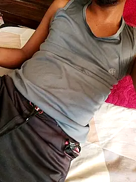 handsomeboyrk online show from June 4, 2026, 10:54 am