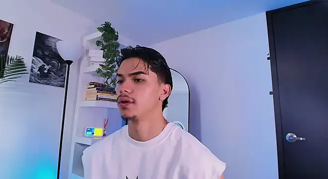 andyypalmer  online show from July 7, 2026, 11:36 am