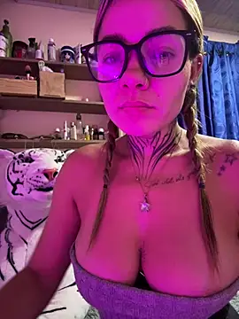 Violeta queen1 online show from June 25, 2026, 3:28 am