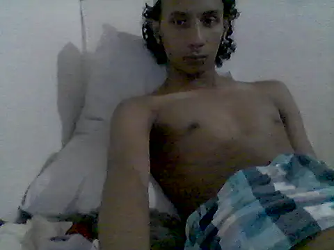 flaquitomoreno08 online show from April 15, 2026, 12:50 am