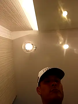 Daddyb00m online show from April 24, 2026, 1:08 am