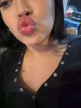 Snapshot of Sara_fun chatting on January 15, 2025, 5:29 am Sara fun online show from January 15, 2025, 5:29 am