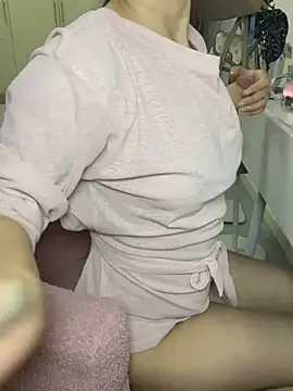 diudiubaobei  online show from May 24, 2026, 3:06 pm