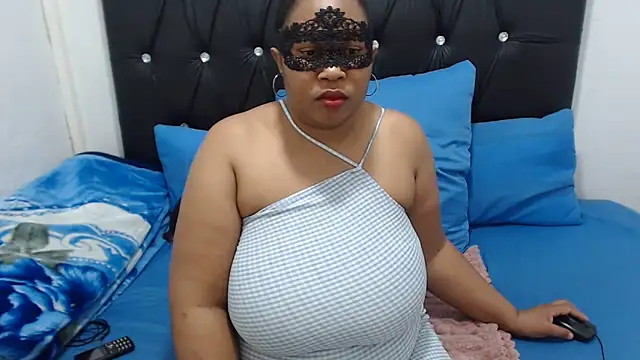 CreamyhotBoobs online show from May 31, 2026, 1:40 pm