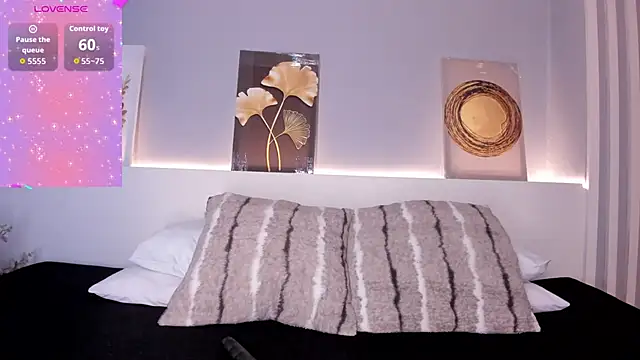 MelissaSaenzgh  online show from June 12, 2026, 3:16 am