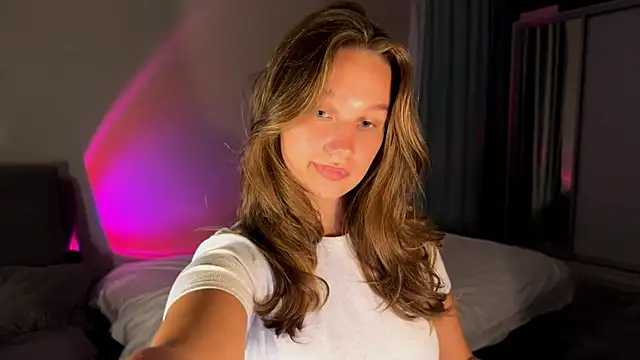 Snapshot of secretnaya_girl chatting on July 6, 2026, 5:48 pm secretnaya girl online show from July 6, 2026, 5:48 pm