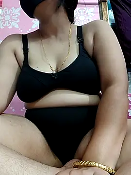 susmitabiswas9312 online show from May 14, 2026, 8:32 am