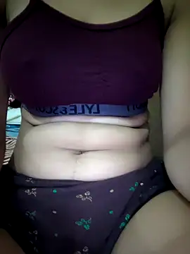 Snapshot of Cute-Nitya_21 chatting on July 1, 2026, 2:02 am Cute-Nitya 21 online show from July 1, 2026, 2:02 am