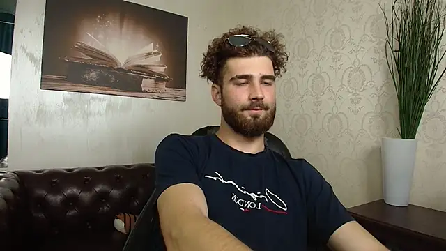 KyloEast online show from June 21, 2026, 7:22 am