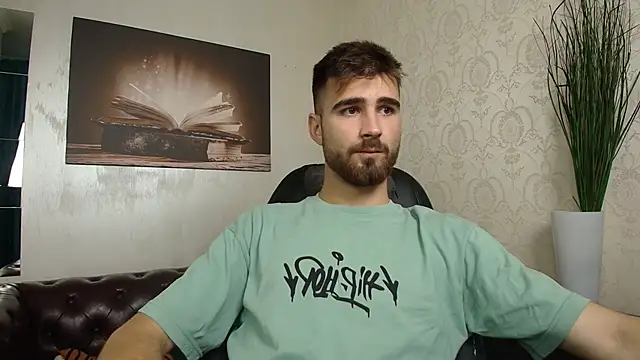 KyloEast online show from July 17, 2026, 4:30 am