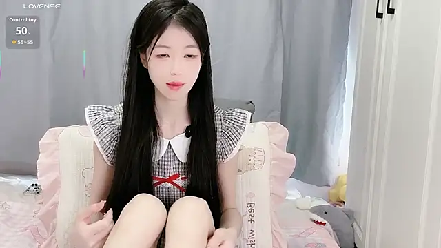 Snapshot of XiaoMei-iiiiii chatting on April 28, 2026, 6:51 am XiaoMei-iiiiii online show from April 28, 2026, 6:51 am