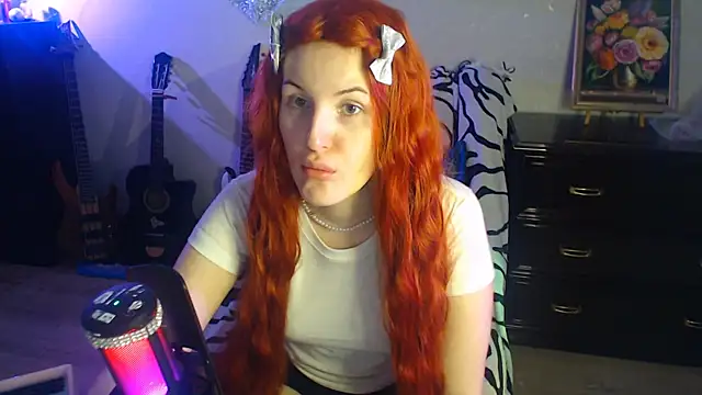 ConchitaMesser online show from May 22, 2026, 8:47 pm